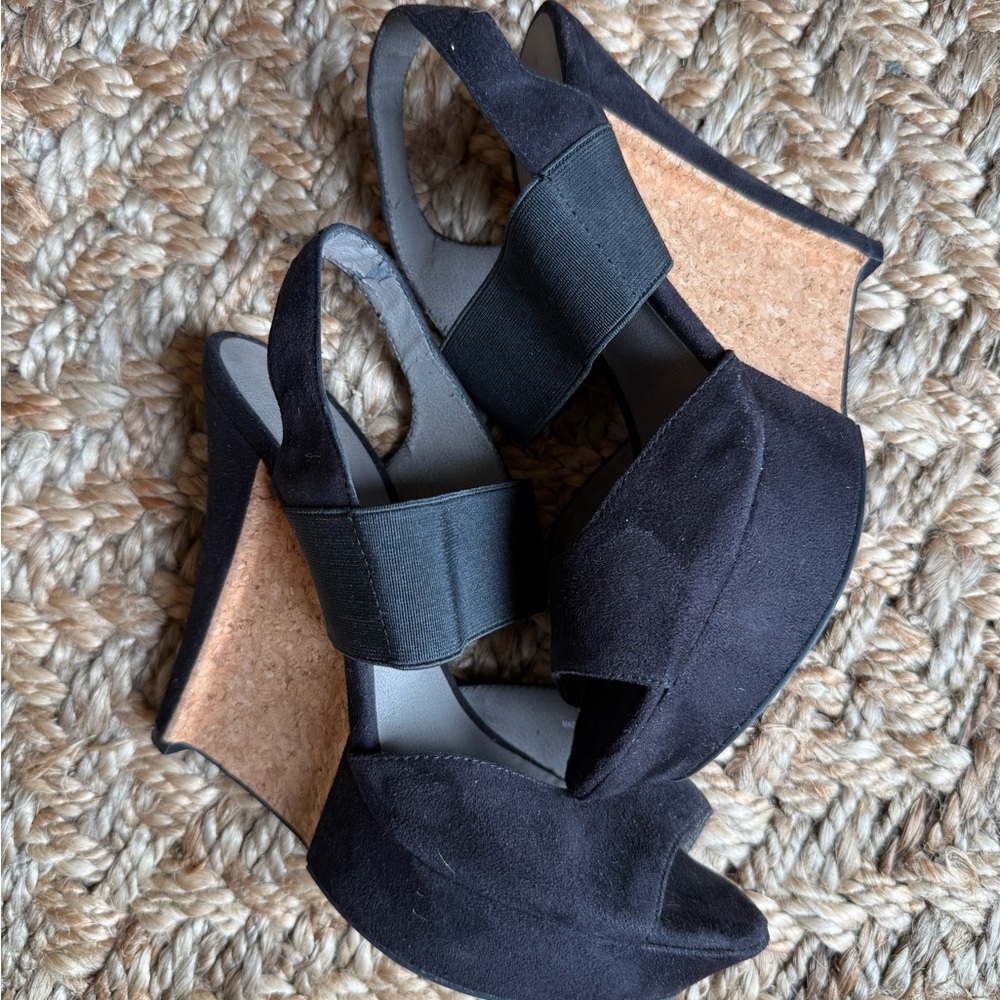 Elegant Suede Cork and Elastic Wedge Sandals
